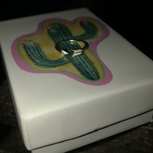 Arrowhead toe ring